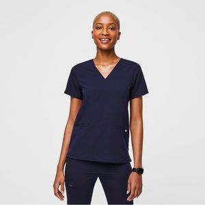 Navy Casma Three Pocket Scrub Top - Medium